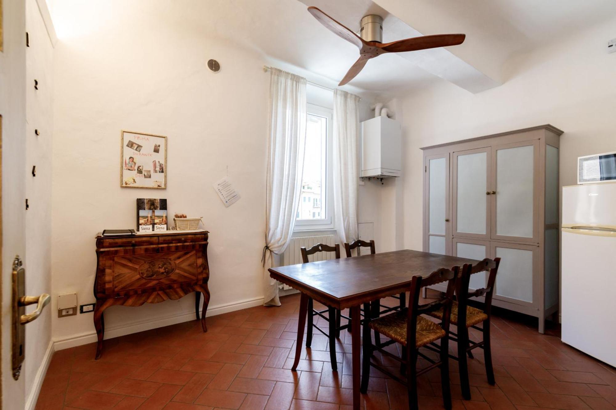 Charme Centro Storico Apartment Siena Exterior photo